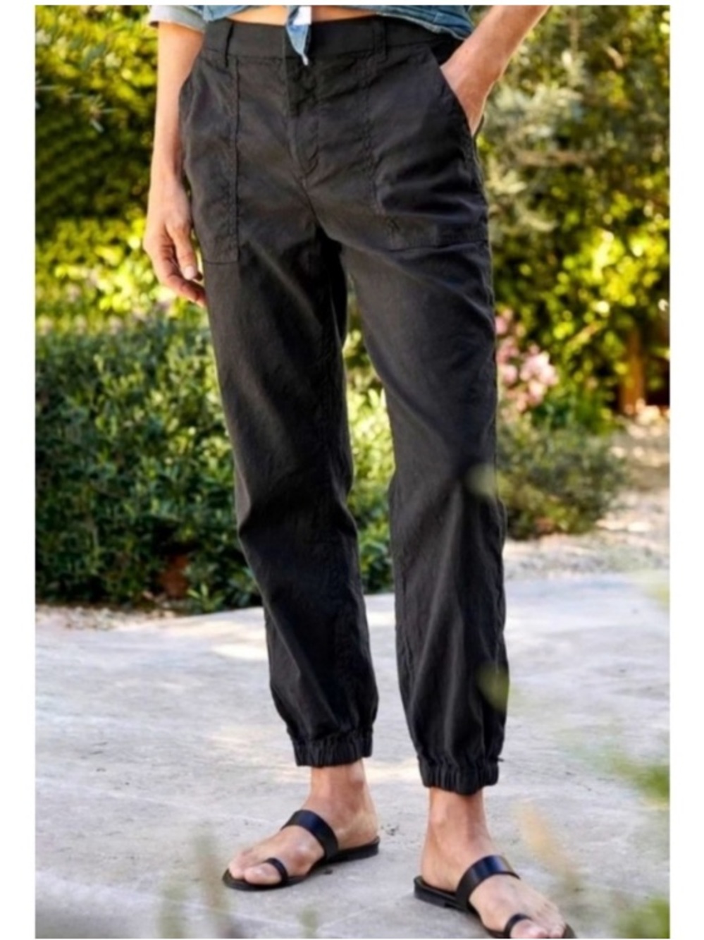 Frank & Eileen Jameson Utility Jogger
50% cotton, 48% flax linen black pants 4